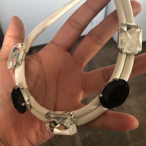 Beautiful necklace - Picture 11 of 13